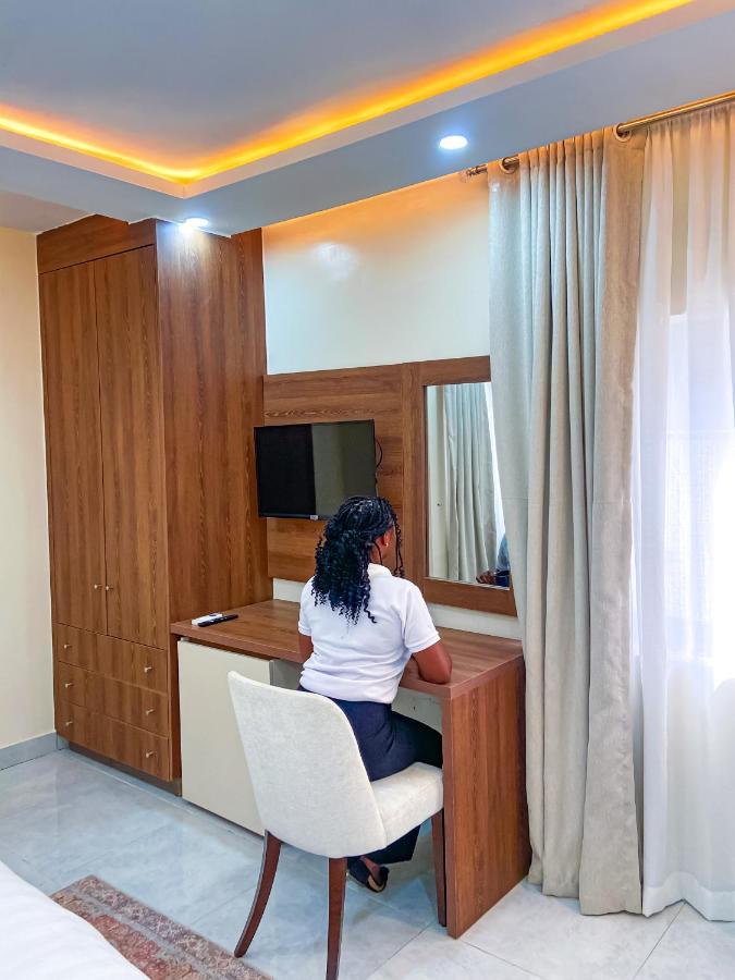 Plush Hotel,Abuja Eksteriør billede