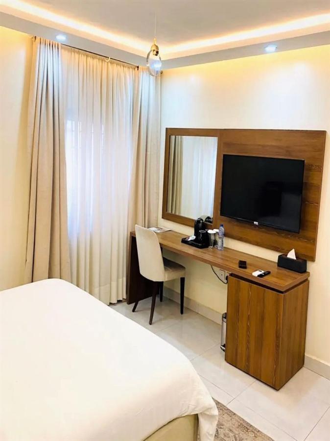 Plush Hotel,Abuja Eksteriør billede