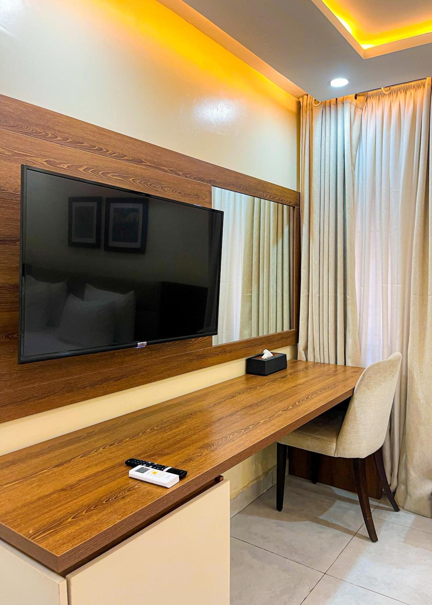 Plush Hotel,Abuja Eksteriør billede